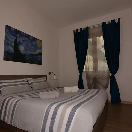 Pinzi's Apartment *